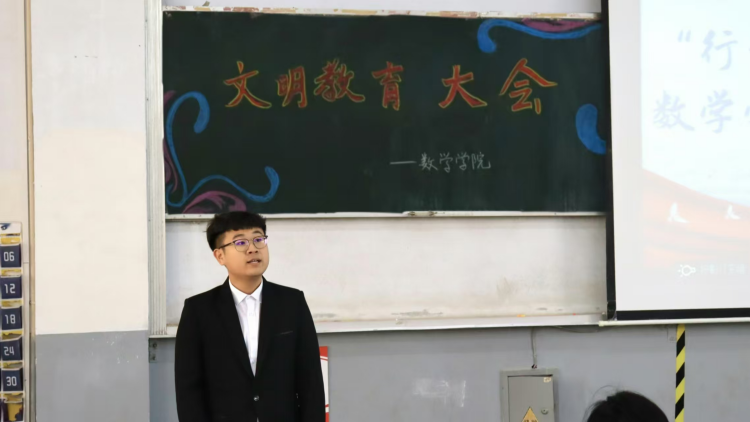 1d7b4c2999a34e238c701722a2ea3f45.png 1d7b4c2999a34e238c701722a2ea3f45.png